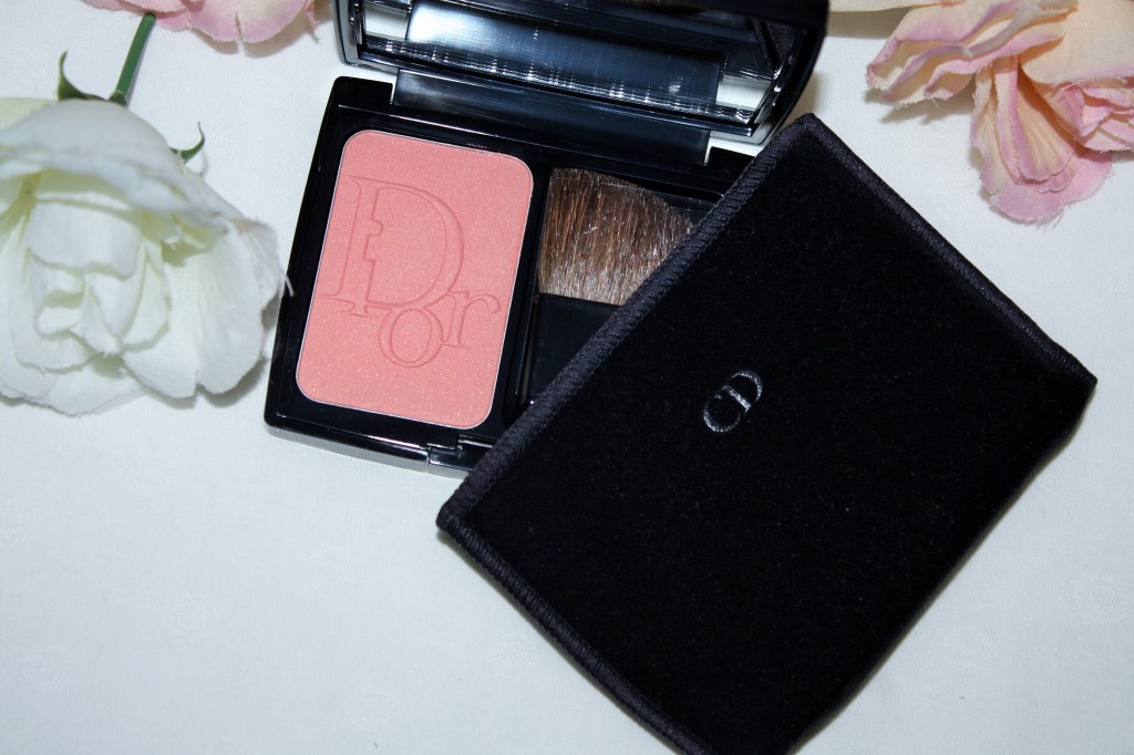 DiorBlush Vibrant Colour Powder Blush in Cocktail Peach 