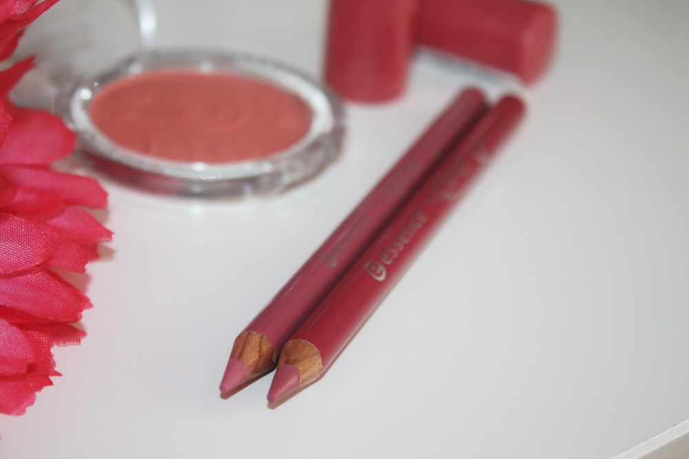 Essence Lip Liners in Cute Pink-Wish Me A Rose-Brand Overview-Essence Cosmetics003