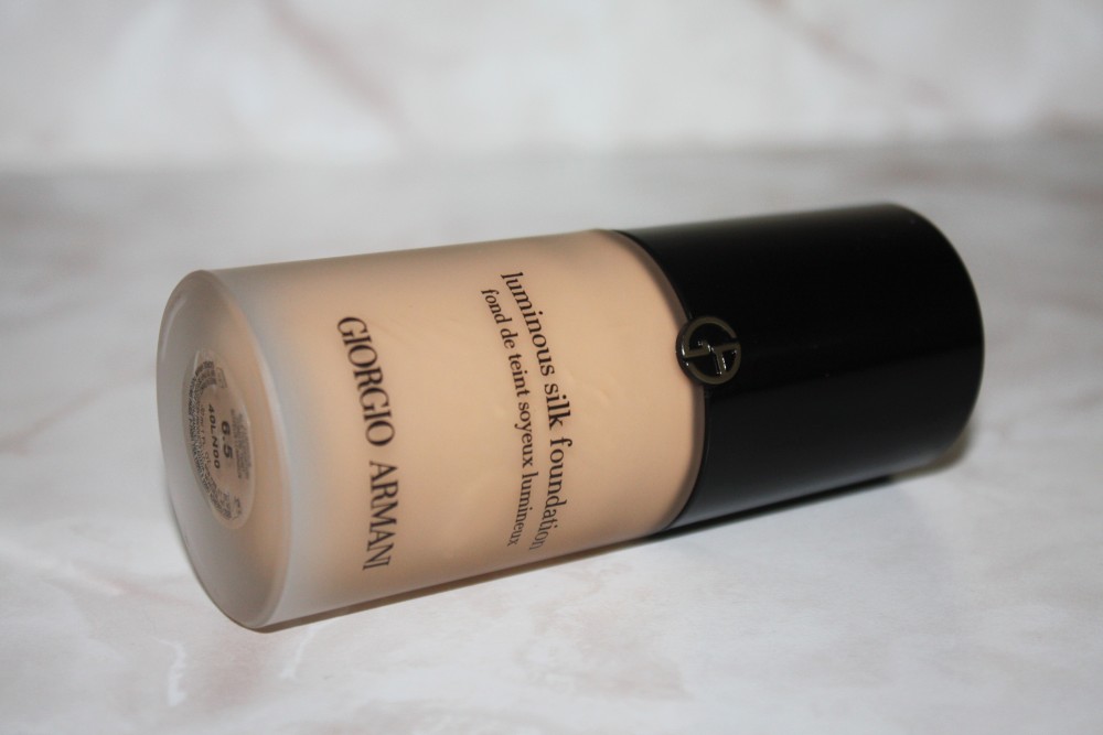 Giorgio Armani Luminous Silk Foundation Review004