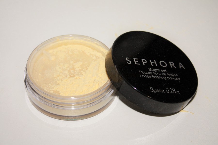 Sephora-Bright-Set-Loose-Finishing-Powder-Review-002