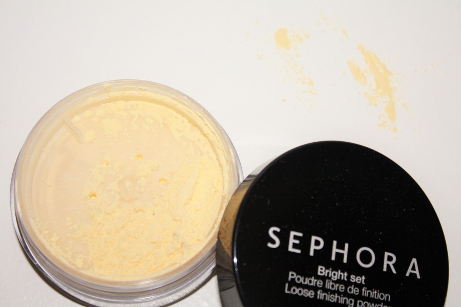 Sephora-Bright-Set-Loose-Finishing-Powder-Review-003