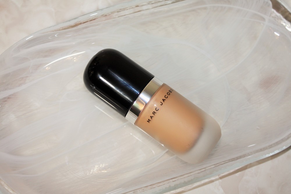 MarcJacobsBeauty-Re(marc)able-Fullcover-Foundation-Concentrate-Review-003-Marc-Jacobs-Beauty-Remarcable-Full-Cover-Foundation-Concentrate