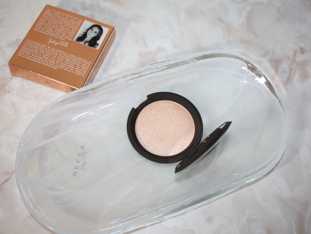 becca-jaclynhill-champagnepop-review-swatch-002