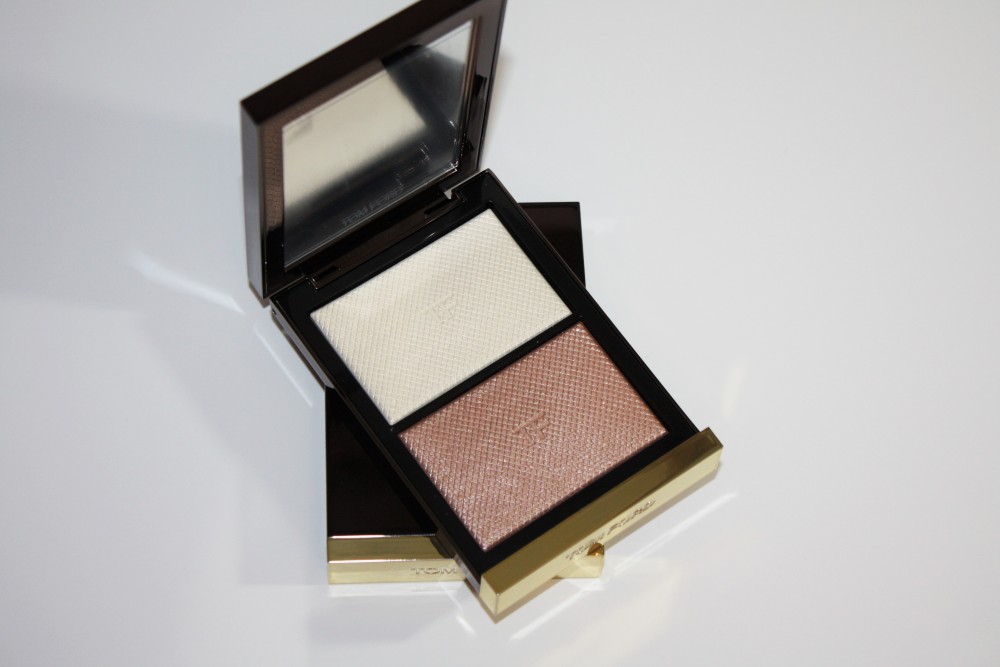 tom-ford-skin-illuminating-powder-duo-moodlight-review-swatches-tomford_moodlight002
