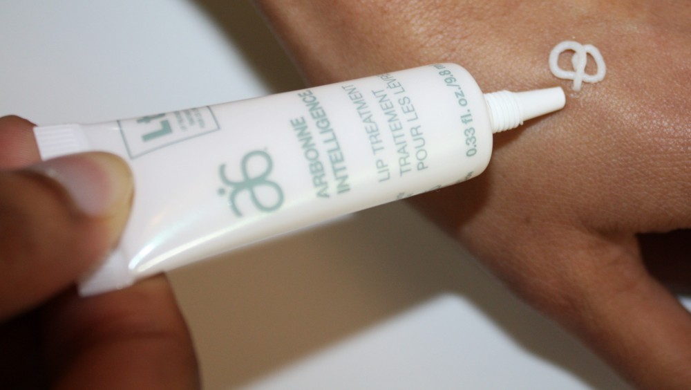 Arbonne-Intelligence-Lip-Treatment-Review-004