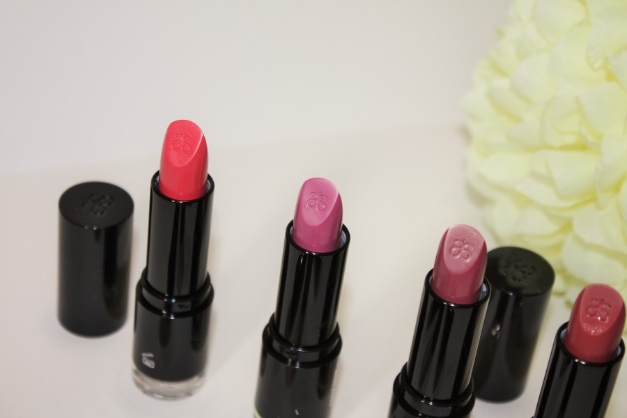 Arbonne-Smoothed-Over-Lipstick-Review-008