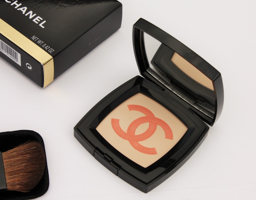 Chanel Poudre Signee de Chanel Illuminating Powder Spring 2013 Review   Swatches  Musings of a Muse