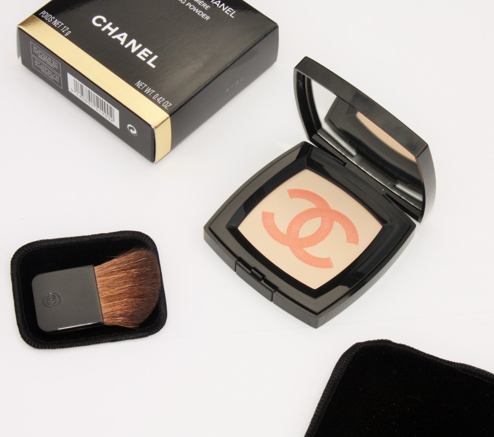 Chanel-INFINIMENT-Illuminating-Powder-Chanel-review-swatch-004