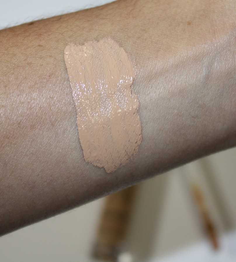 UrbanDecay-Naked-Skin-Concealer-Review-UD-Naked-Skin-Weightless-Complete-Coverage-Concealer-004