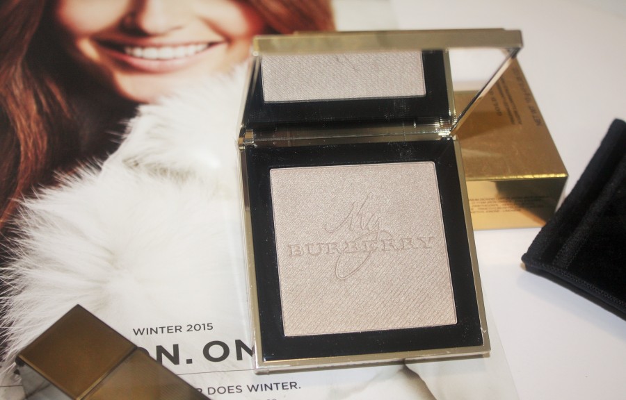 burberry_goldglowpowder-BURBERRY-Gold-Glow-Fragranced-Luminising-Powder002