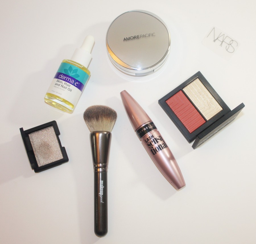 November-monthly-beauty-favorites-makeup-skincare-favourites002