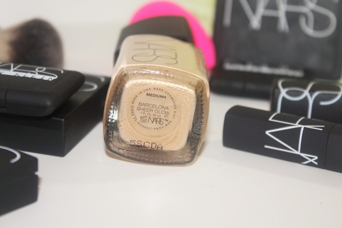 NARS Sheer Glow Foundation-review-swatches-002