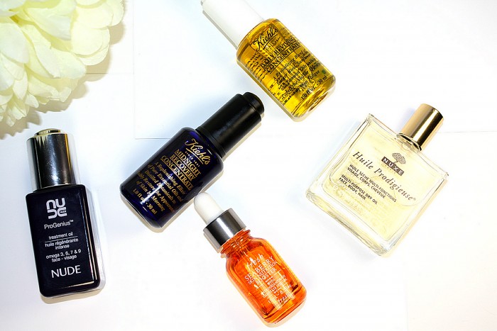 Why You Should Try A Face Oil-how-to-get-glowing-skin-skincare-facial-oil-002