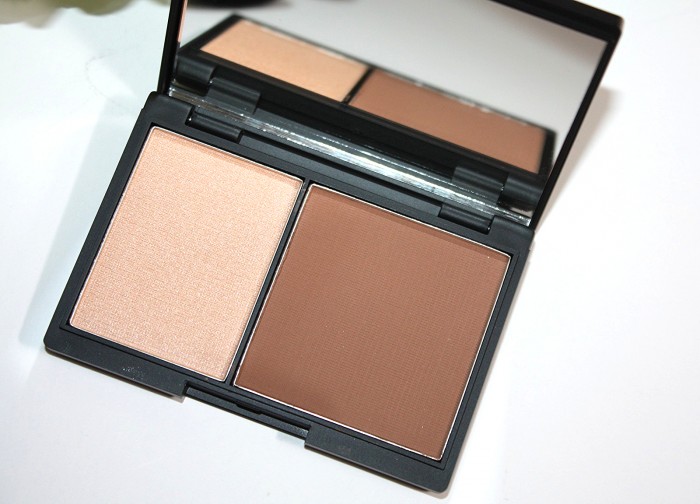 Niki Garret Contour and Highlighter Duo Review-003