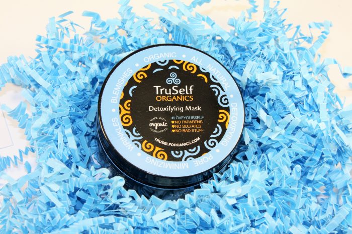 TruSelf Organics Detoxifying Mask-face-mask-facialmask-004