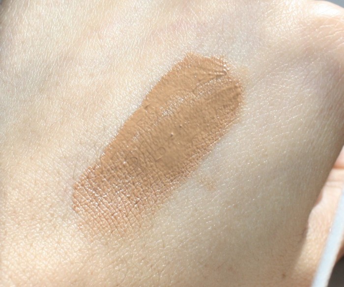 Urban-Decay-Naked-Skin-One-Done-Hybrid-Complexion-Perfector-review-004