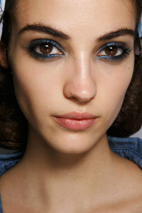 The Best Spring 2016 Makeup Trends Worth Stealing-Hypnotic Blue eyes