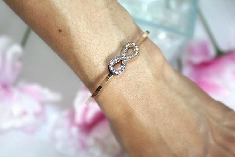 happiness-boutique-tied-together-infinity-bracelet-rose-gold-006