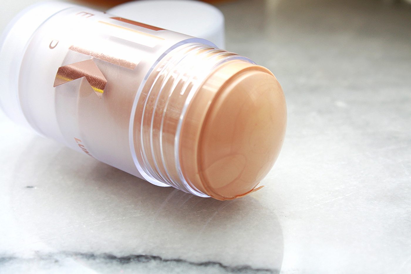 MILK MAKEUP LUMINOUS BLUR STICK PRIMER