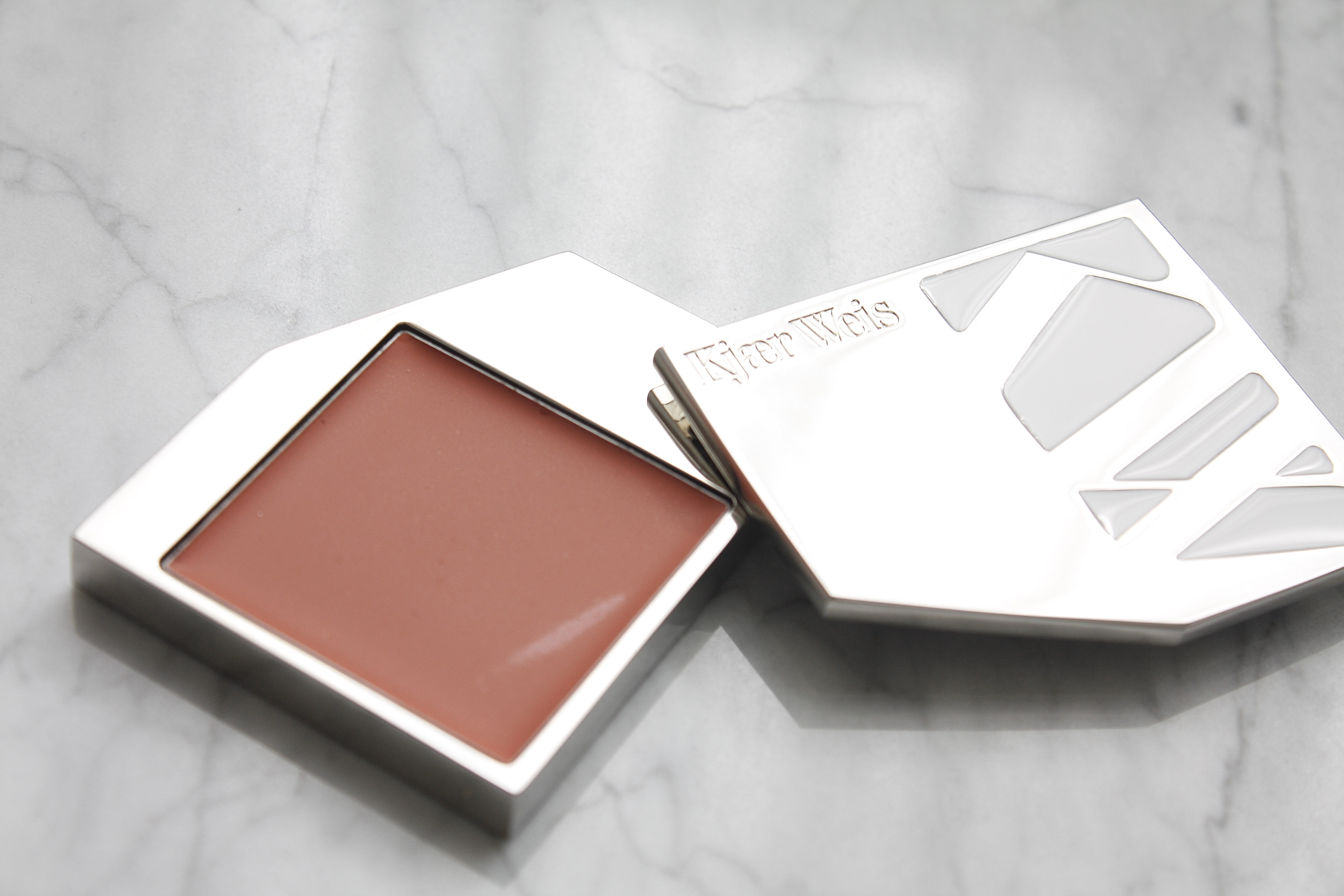 KJAER WEIS CREAM BLUSH COMPACT