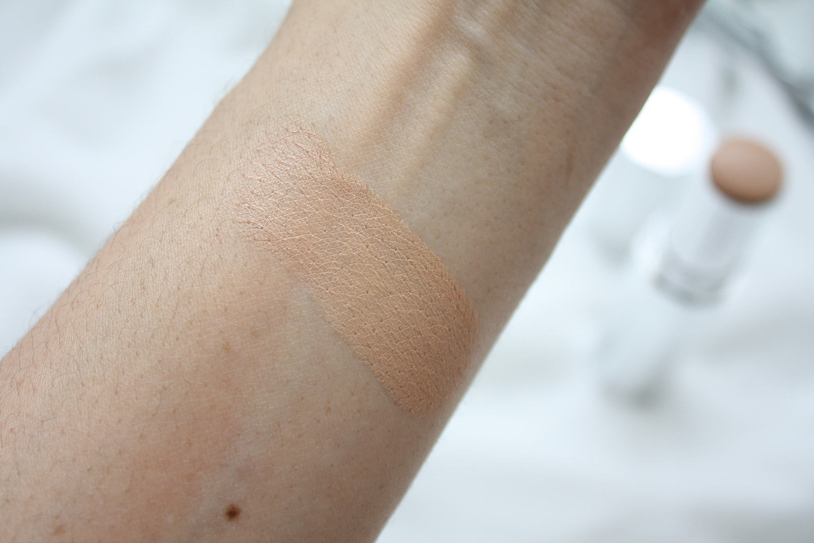 PÜR COSMETICS 4-IN-1 FOUNDATION STICK