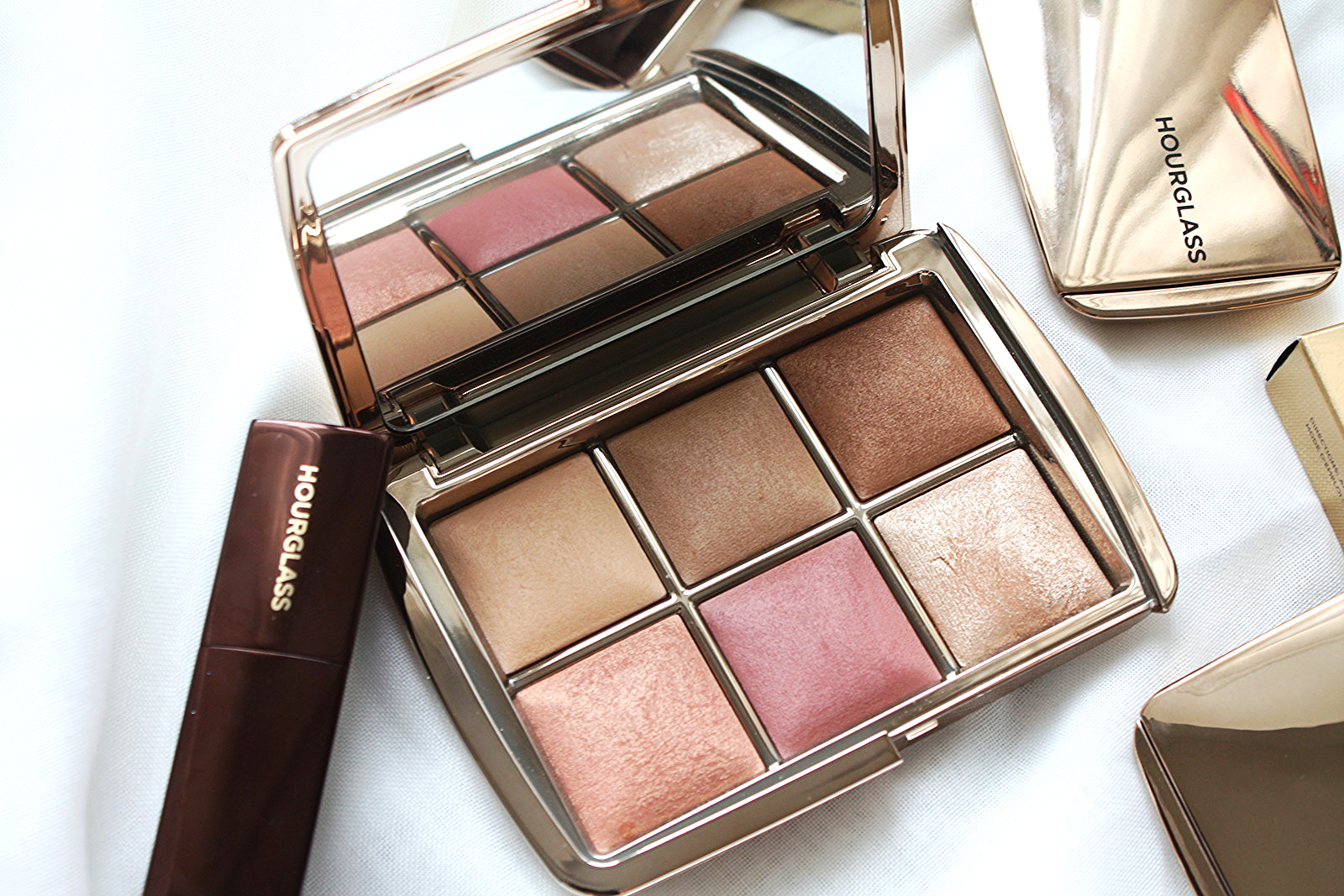 HOURGLASS AMBIENT LIGHTING EDIT UNLOCKED PALETTE