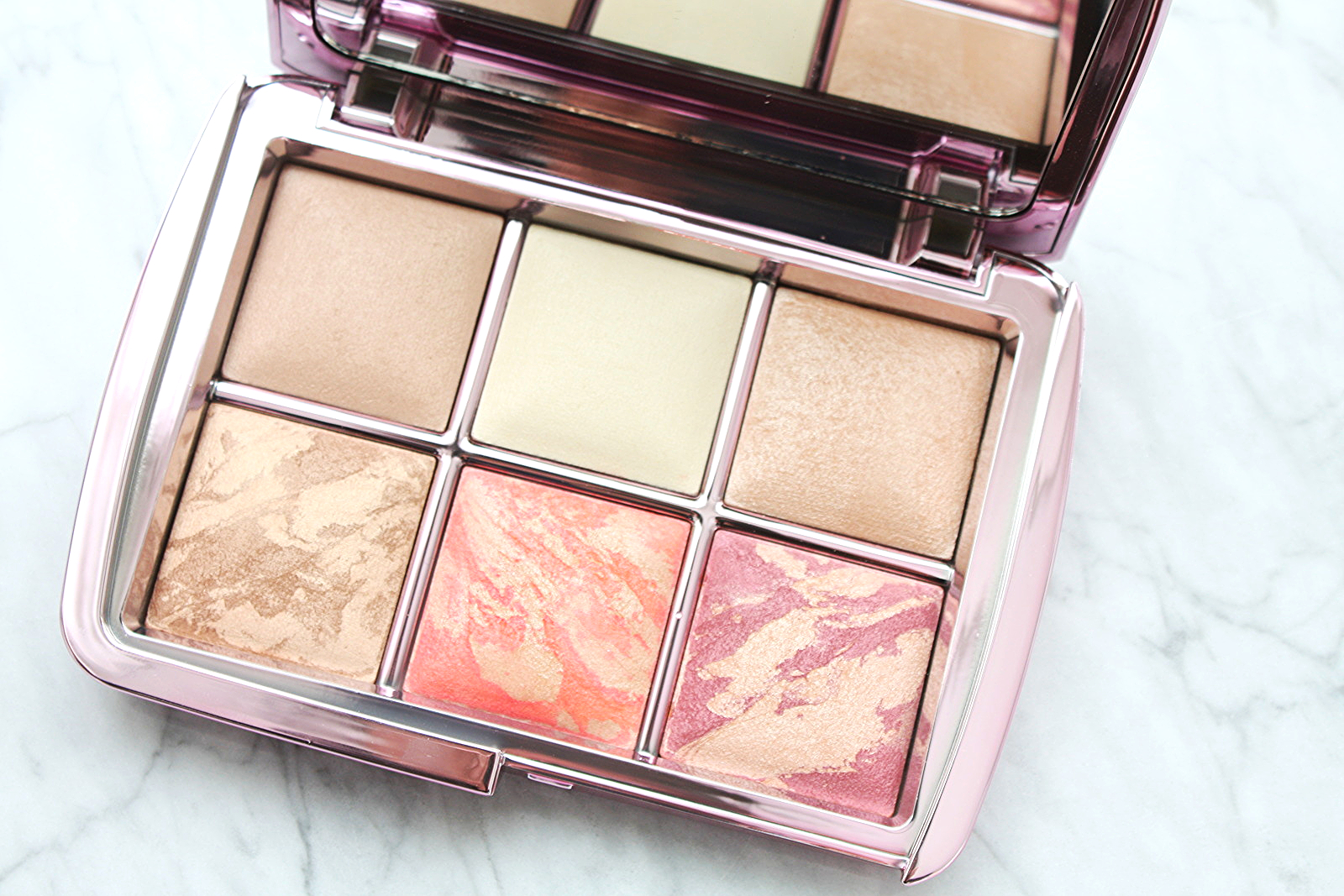 HOURGLASS AMBIENT LIGHTING EDIT VOLUME 4