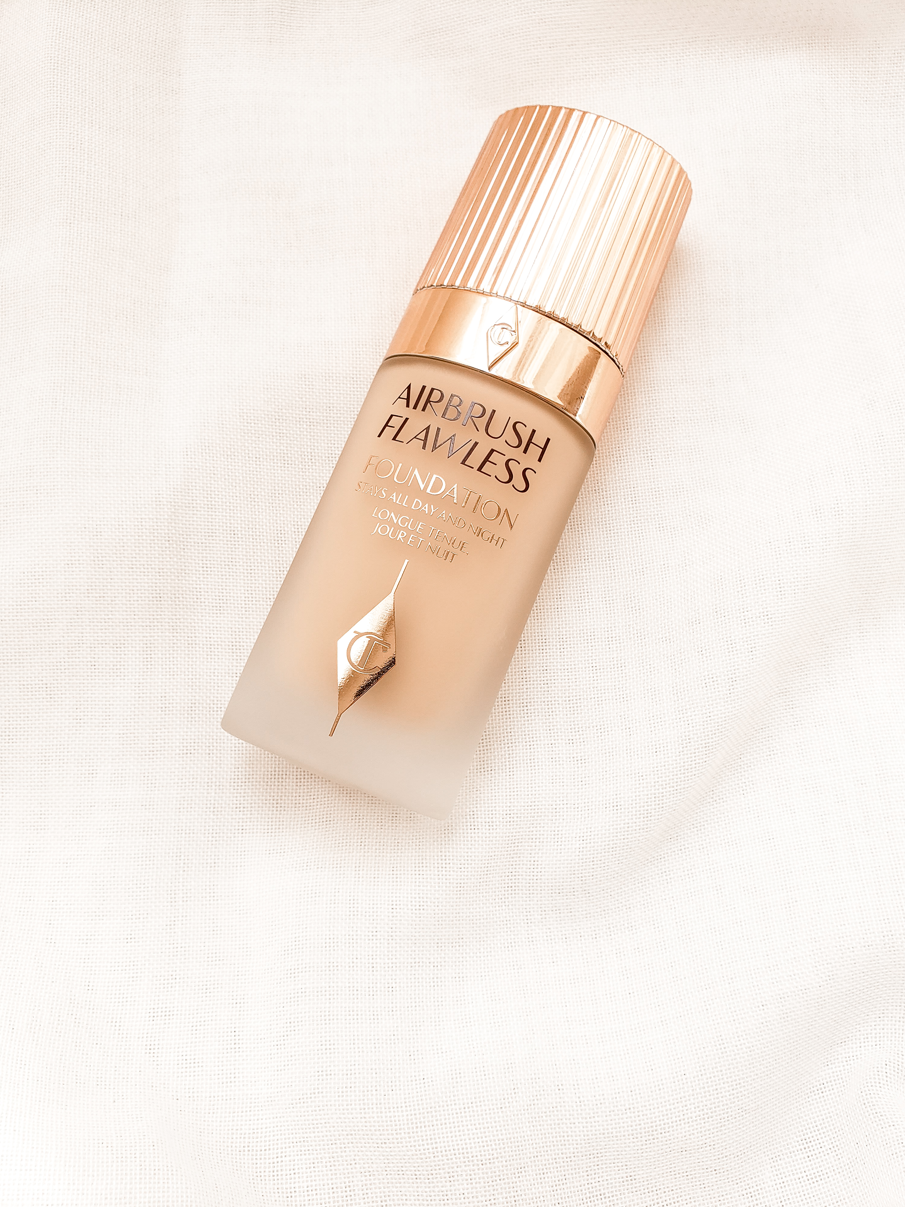 CHARLOTTE TILBURY AIRBRUSH FLAWLESS FOUNDATION