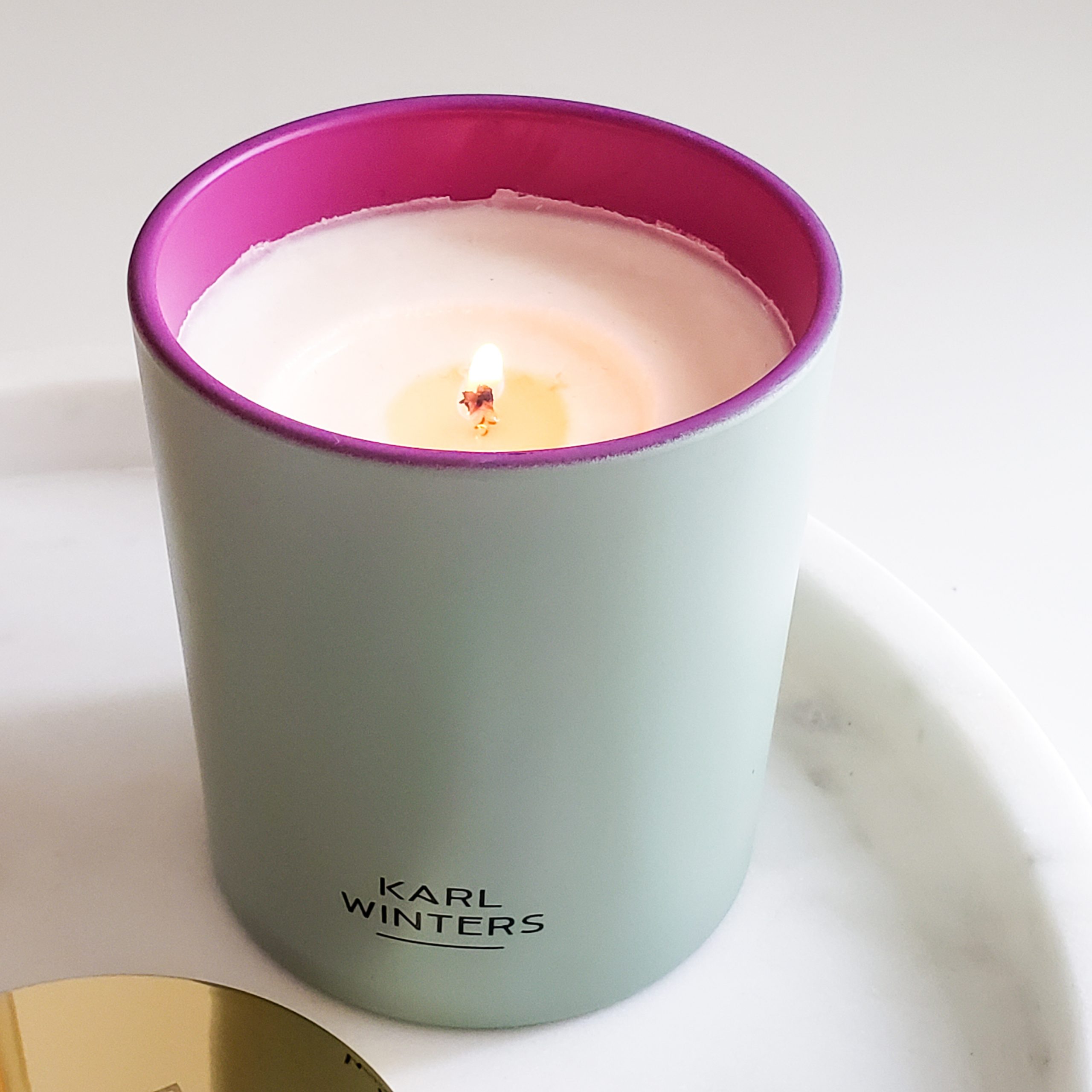 TRANSFORMATIVE CANDLES THAT ELEVATE YOUR HOME