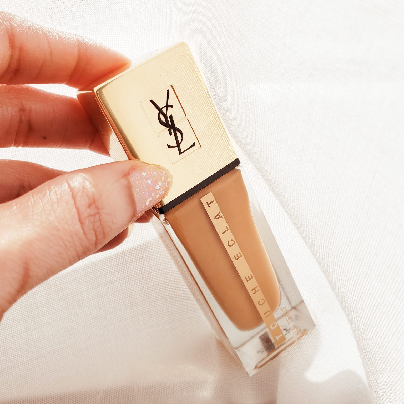 YSL TOUCHE ÉCLAT LE TEINT FOUNDATION FACE TO CURLS