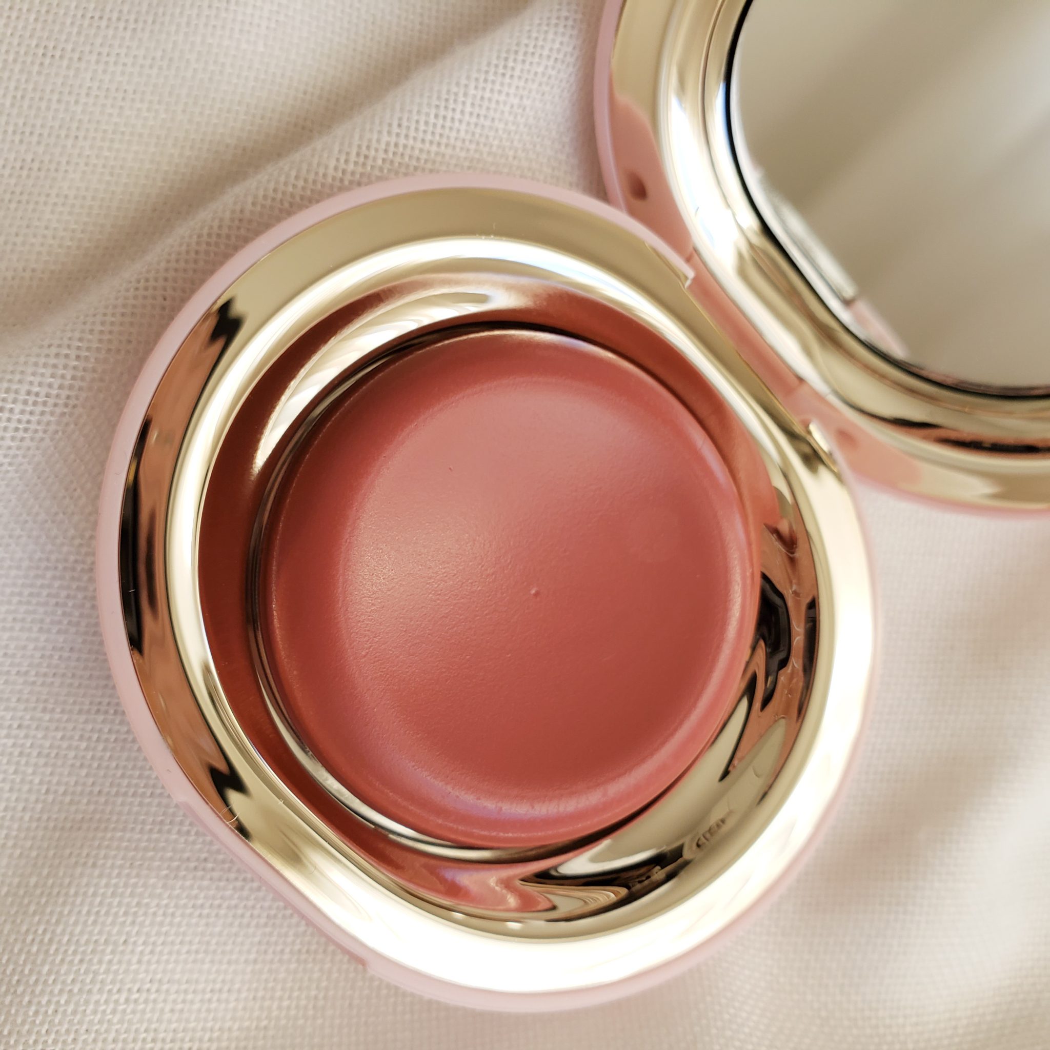 RARE BEAUTY FOUNDATION & BLUSHES