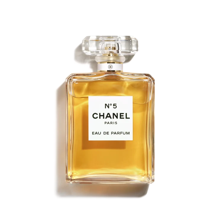 These Are The 5 Best Chanel Perfumes According To The Experts