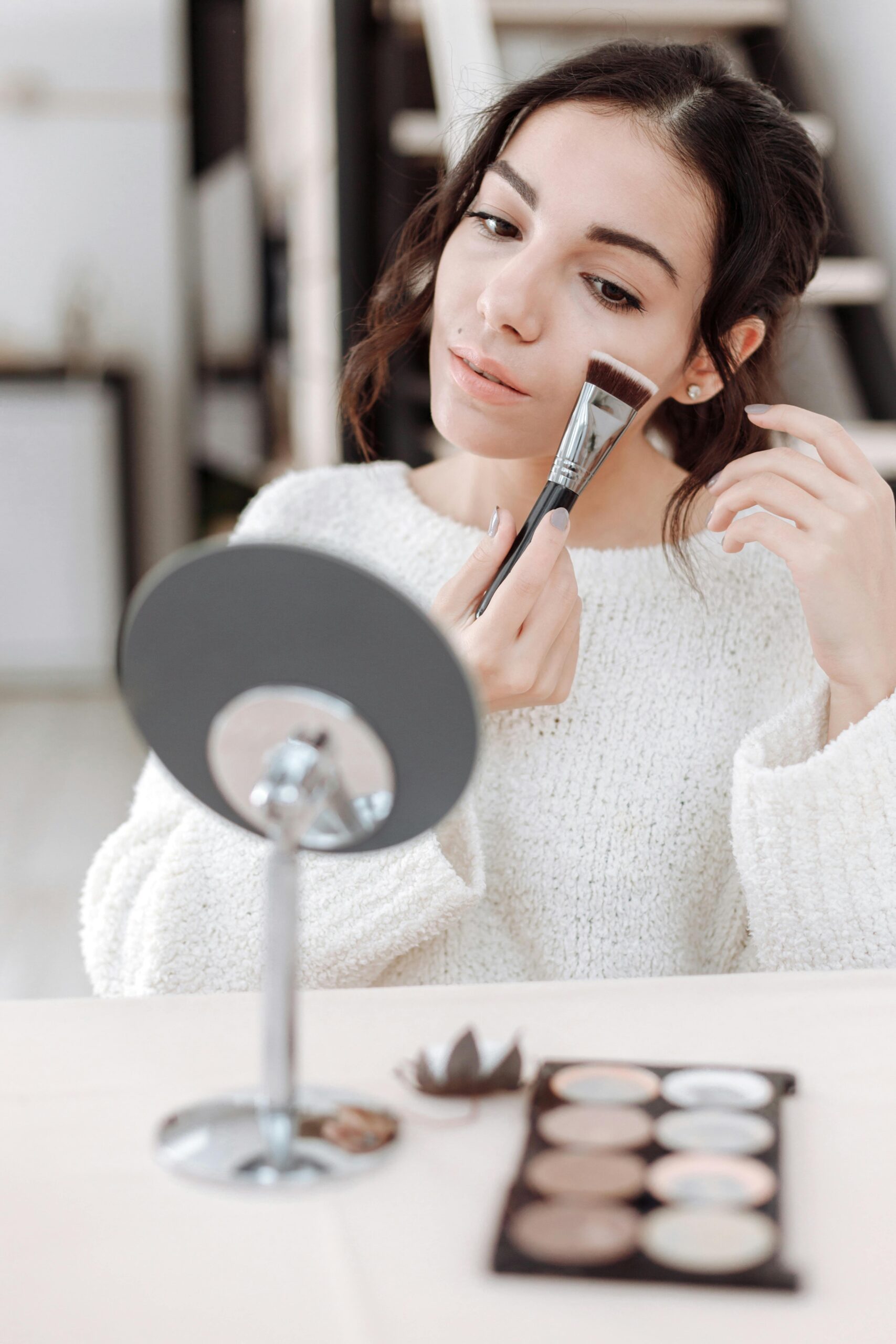 8 Makeup Tricks to Make Your Mornings Easier