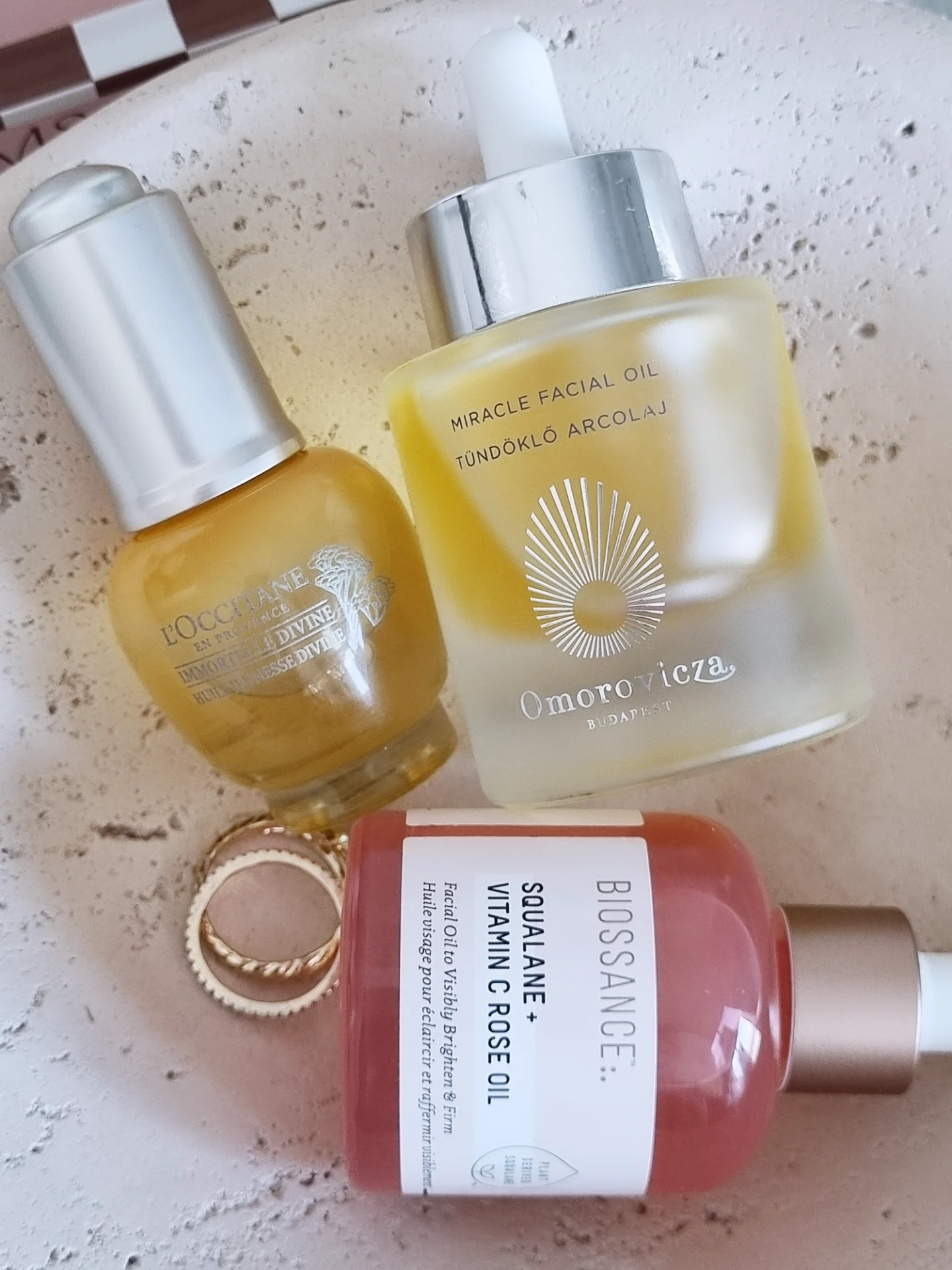 The 4 Best Facial Oils for Winter Glow Skin